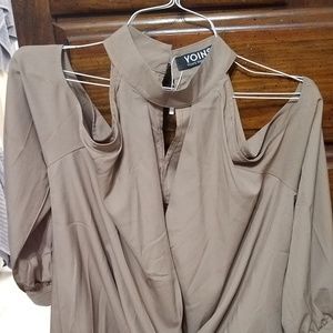Size M cold shoulder blouse